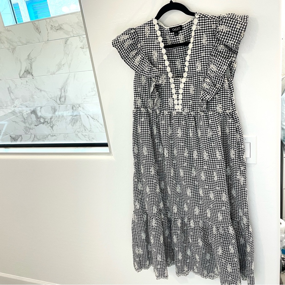 Stylish Black and White Gingham Midi Dress